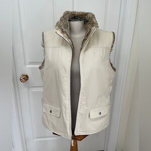 GAP Reversible Faux Fur Vest size small